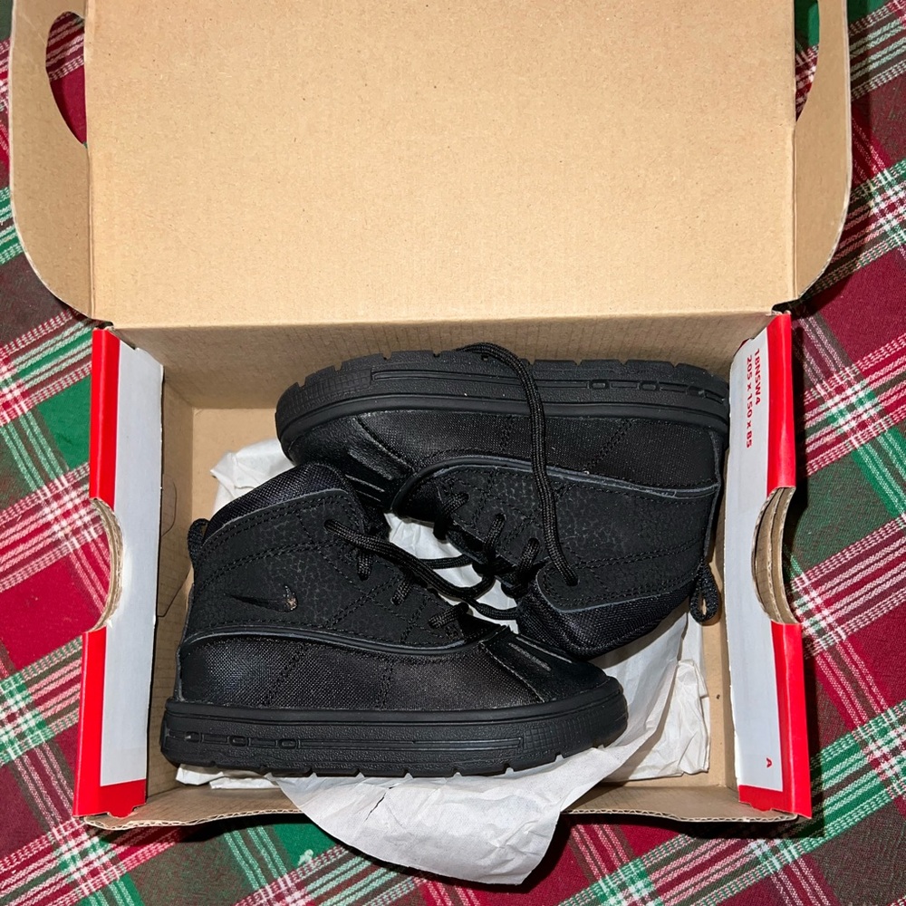 Nike acg toddler